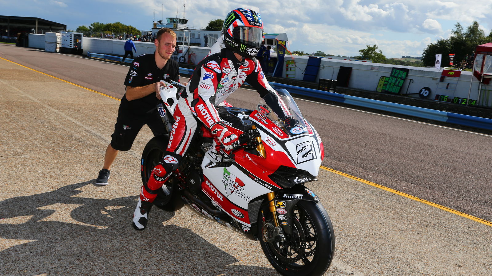 Hopkins frustrated by Thruxton tyre woes